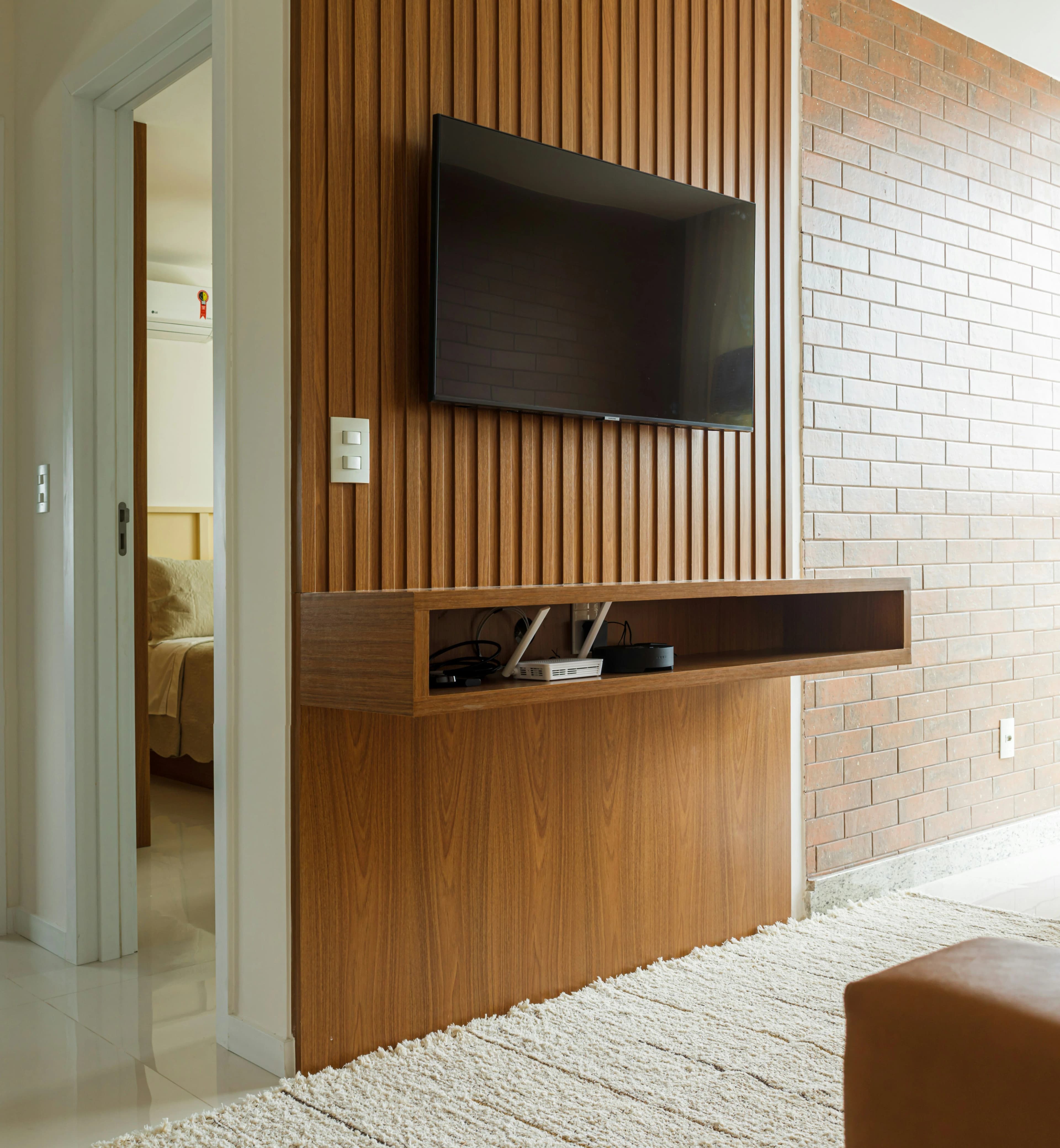 TV-Unit