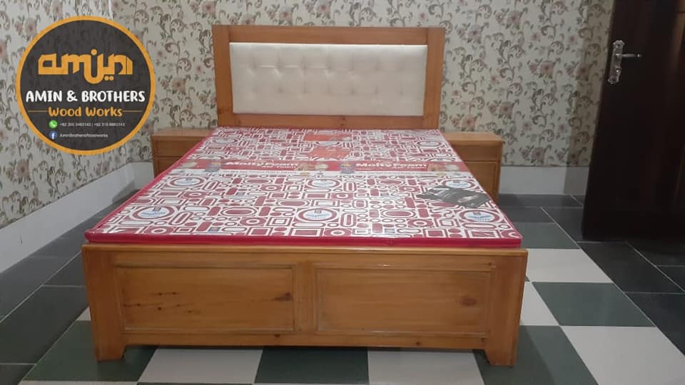 Pine Wood Cushin Medium Size Bed, view 3